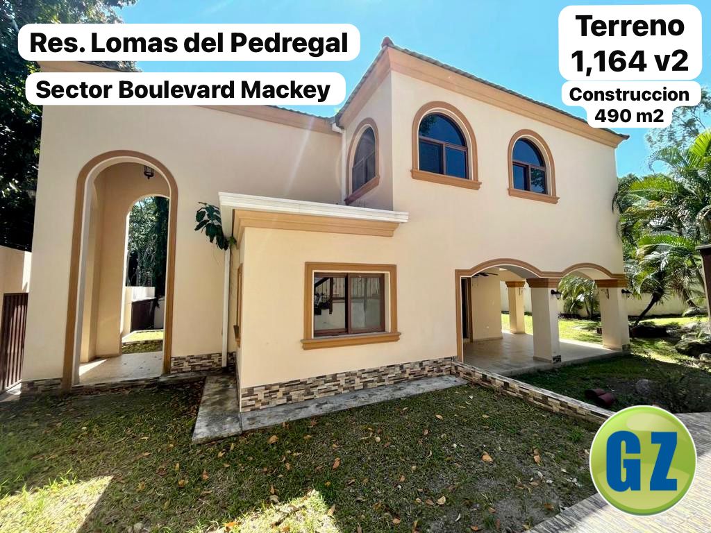 Venta de Casa en Res. Lomas del Pedregal